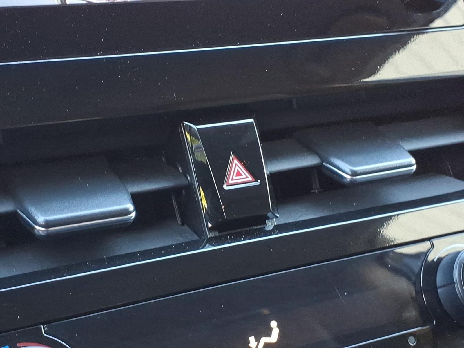 2024 Toyota Camry SE - Photo 11