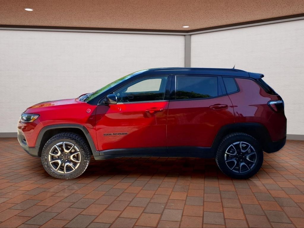 2025 Jeep Compass Trailhawk - Photo 8