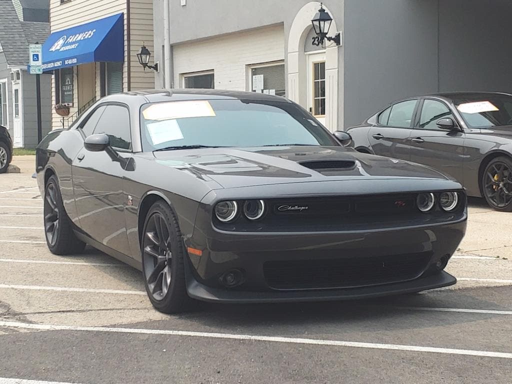 Used 2022 Dodge Challenger R/T with VIN 2C3CDZFJ8NH187596 for sale in Hampshire, IL