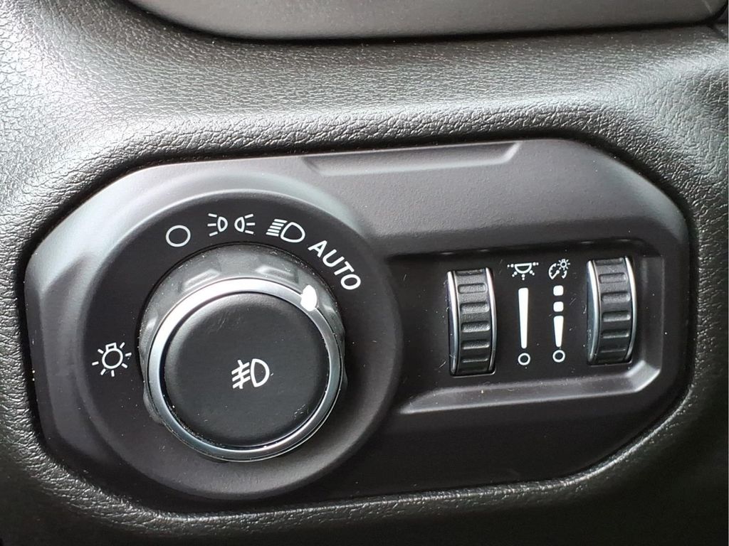 2018 Jeep All-New Wrangler Unlimited Sahara - Photo 20
