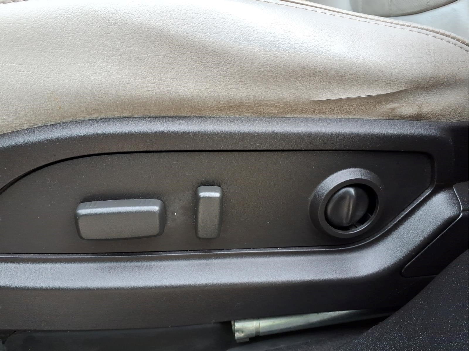 2009 Chevrolet Traverse LTZ - Photo 28