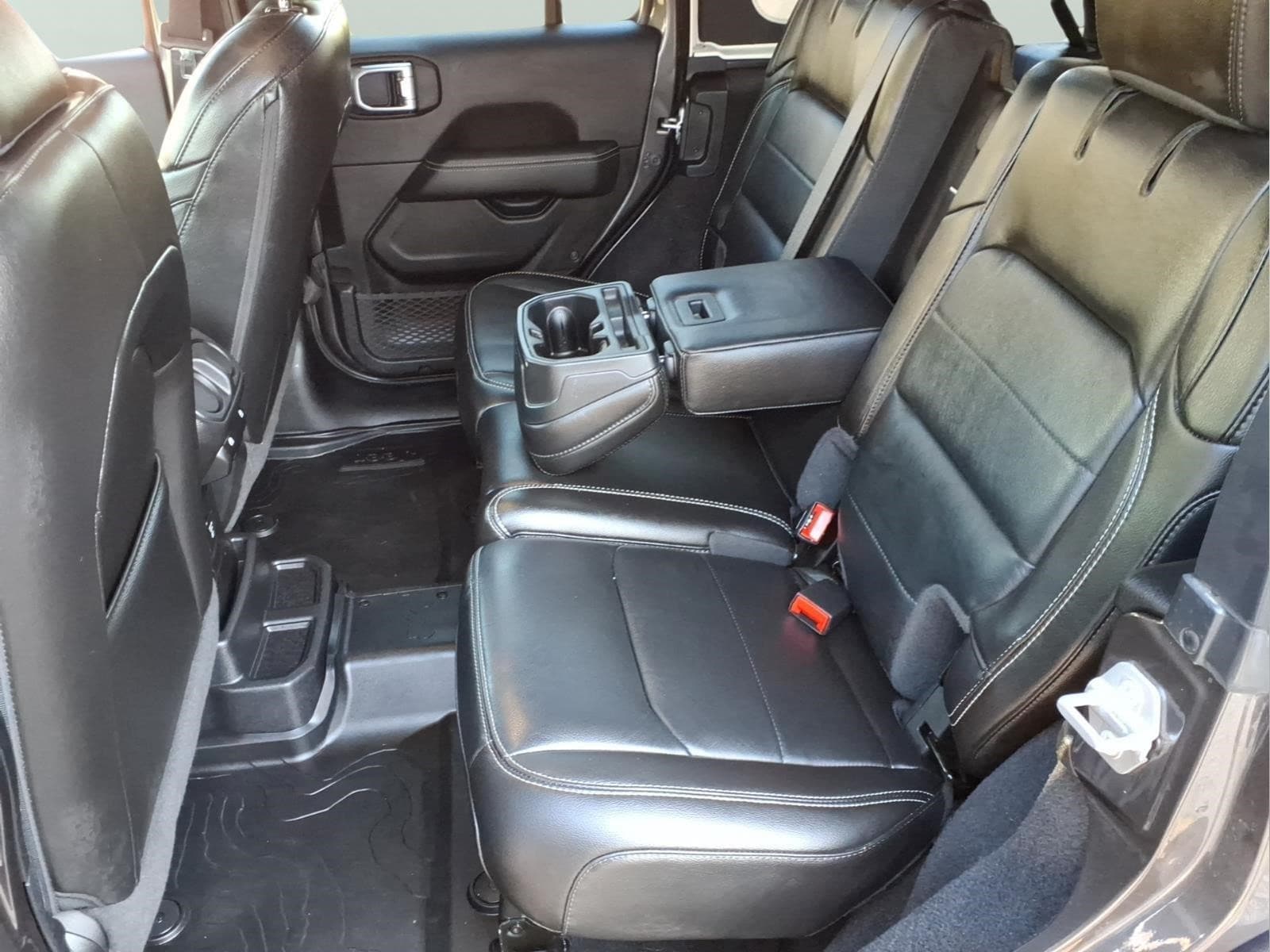 2021 Jeep Wrangler Unlimited Sahara - Photo 22