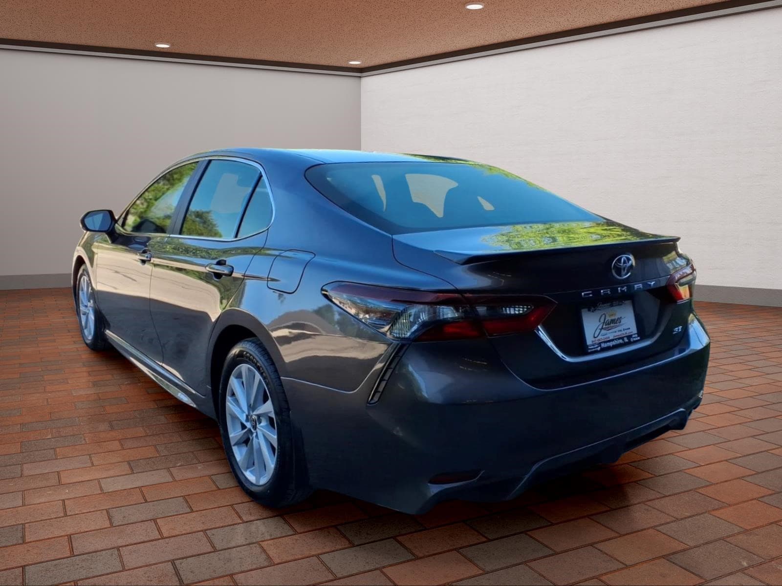 2024 Toyota Camry SE - Photo 7