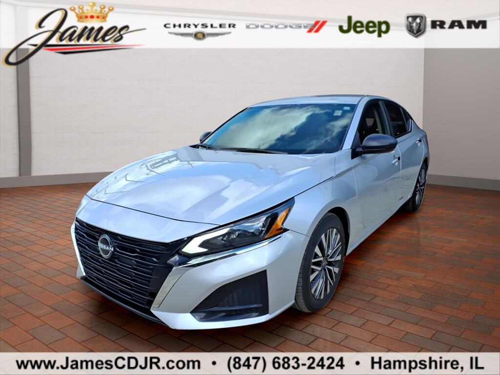 Used 2024 Nissan Altima 2.5 SV Sedan