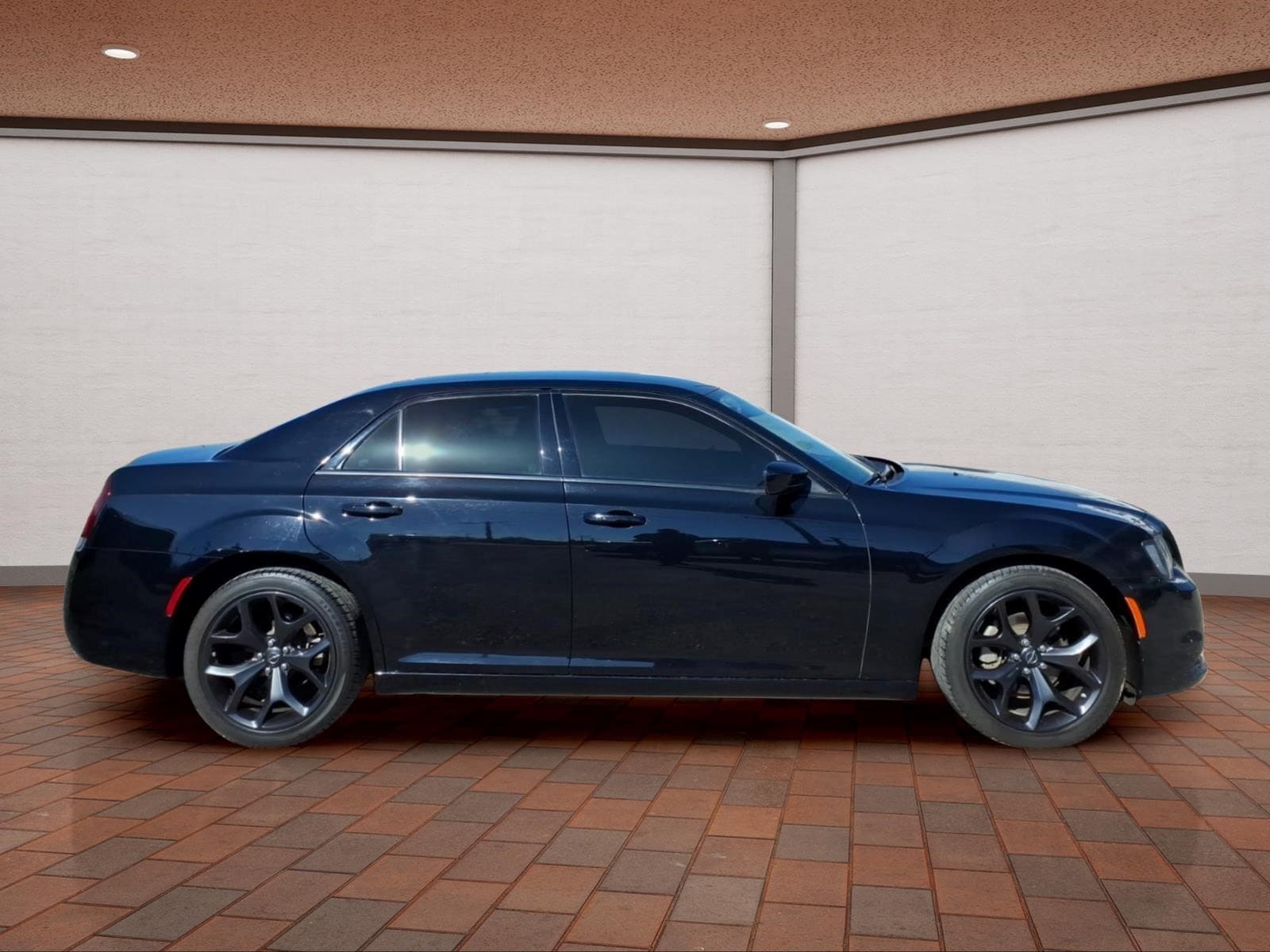 2023 Chrysler 300 Touring - Photo 6