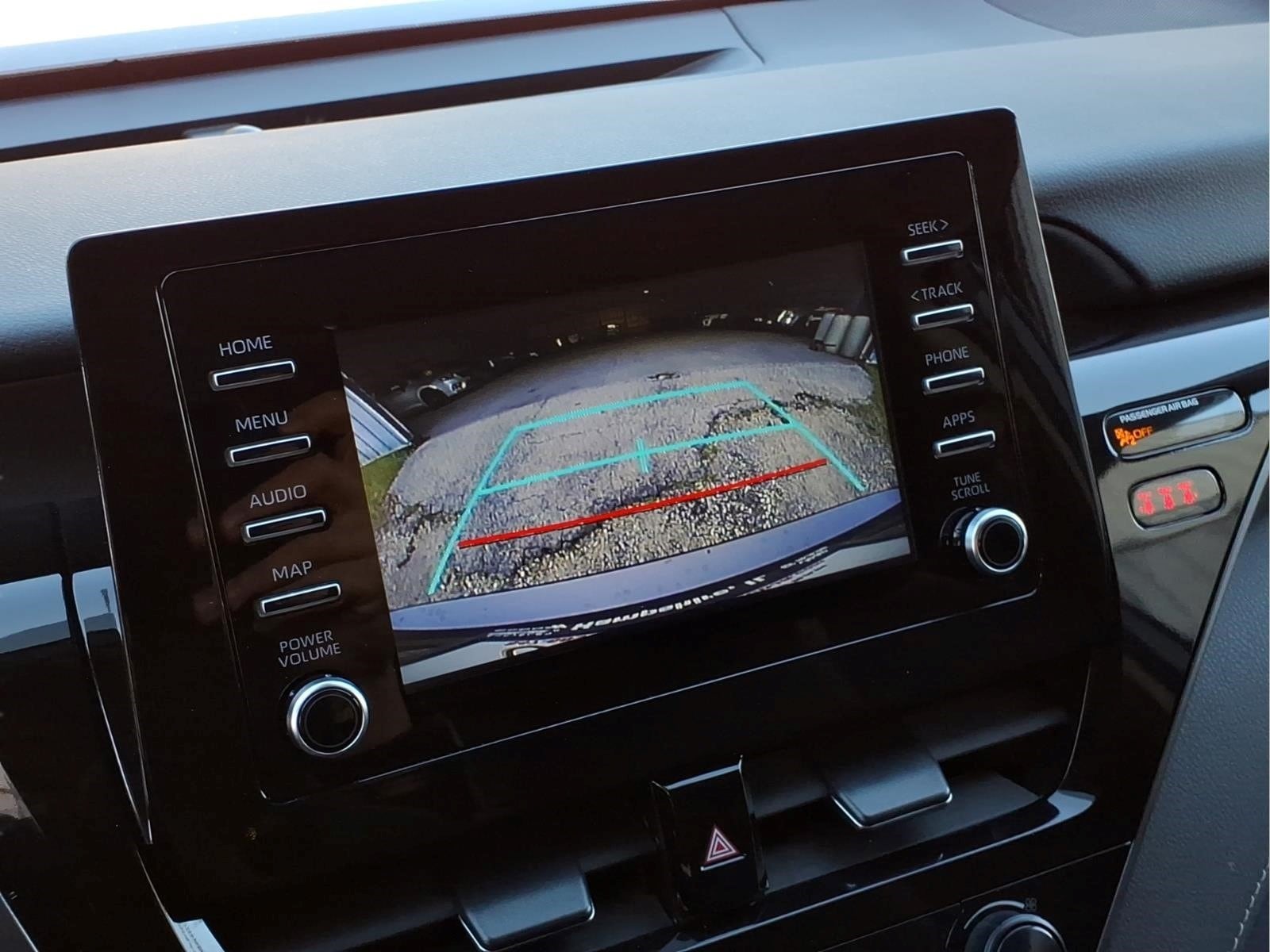 2024 Toyota Camry SE - Photo 10