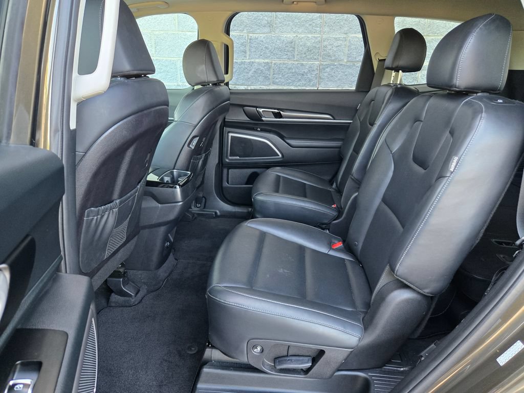 2025 Kia Telluride S - Photo 32