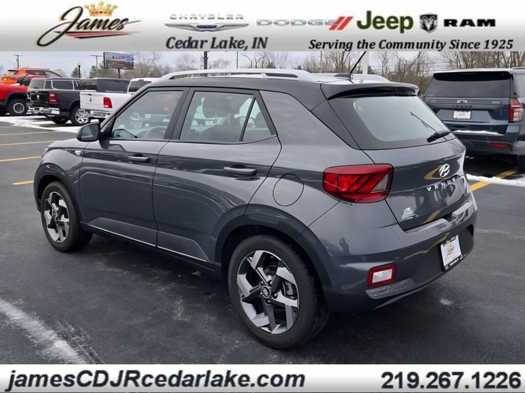 Used 2025 Hyundai Venue Limited SUV