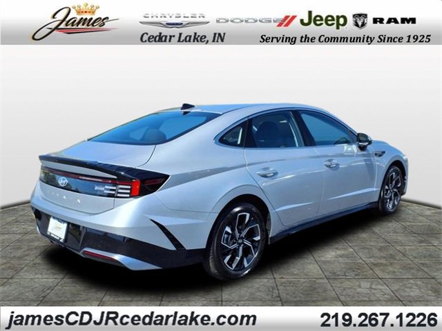 2025 Hyundai Sonata SEL photo 4