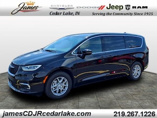 2026 Chrysler Pacifica Select Passenger Van