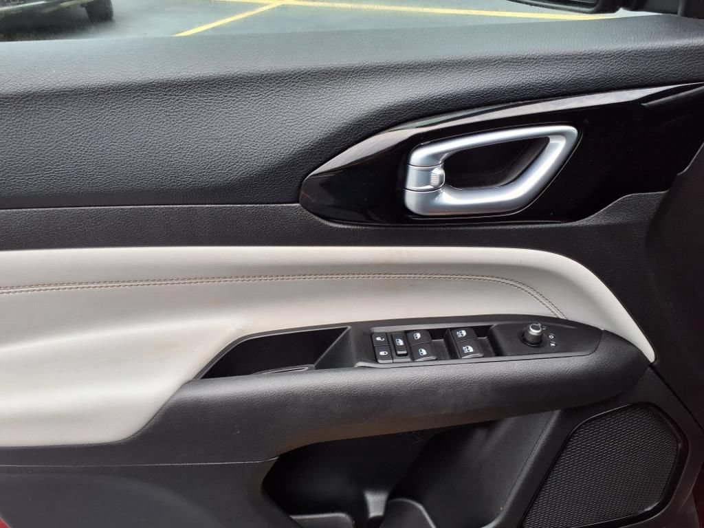 2022 Jeep Compass Limited - Photo 11