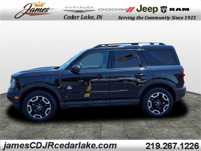 2023 Ford Bronco Sport Outer Banks photo 2