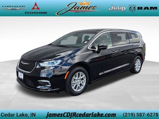 2026 Chrysler Pacifica Select Van Passenger Van