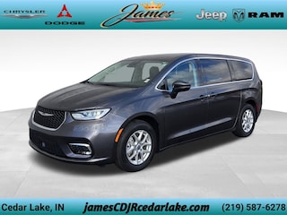 2023 Chrysler Pacifica Touring L Van Passenger Van