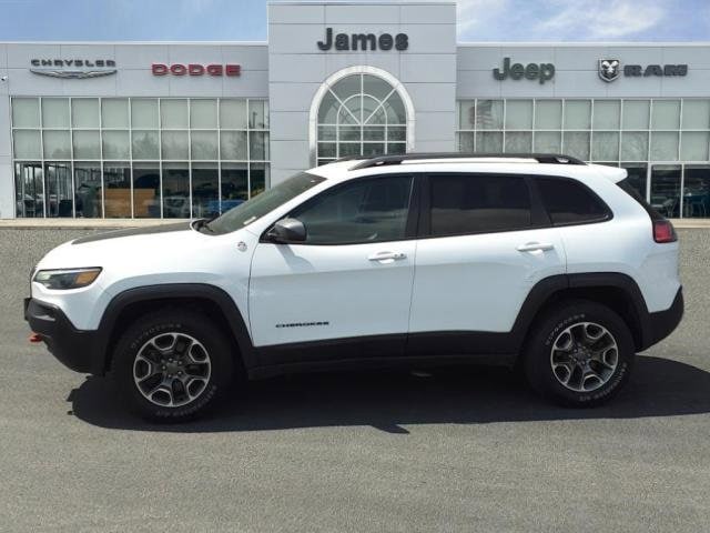 Used 2020 Jeep Cherokee Trailhawk with VIN 1C4PJMBX0LD596947 for sale in Cedar Lake, IN