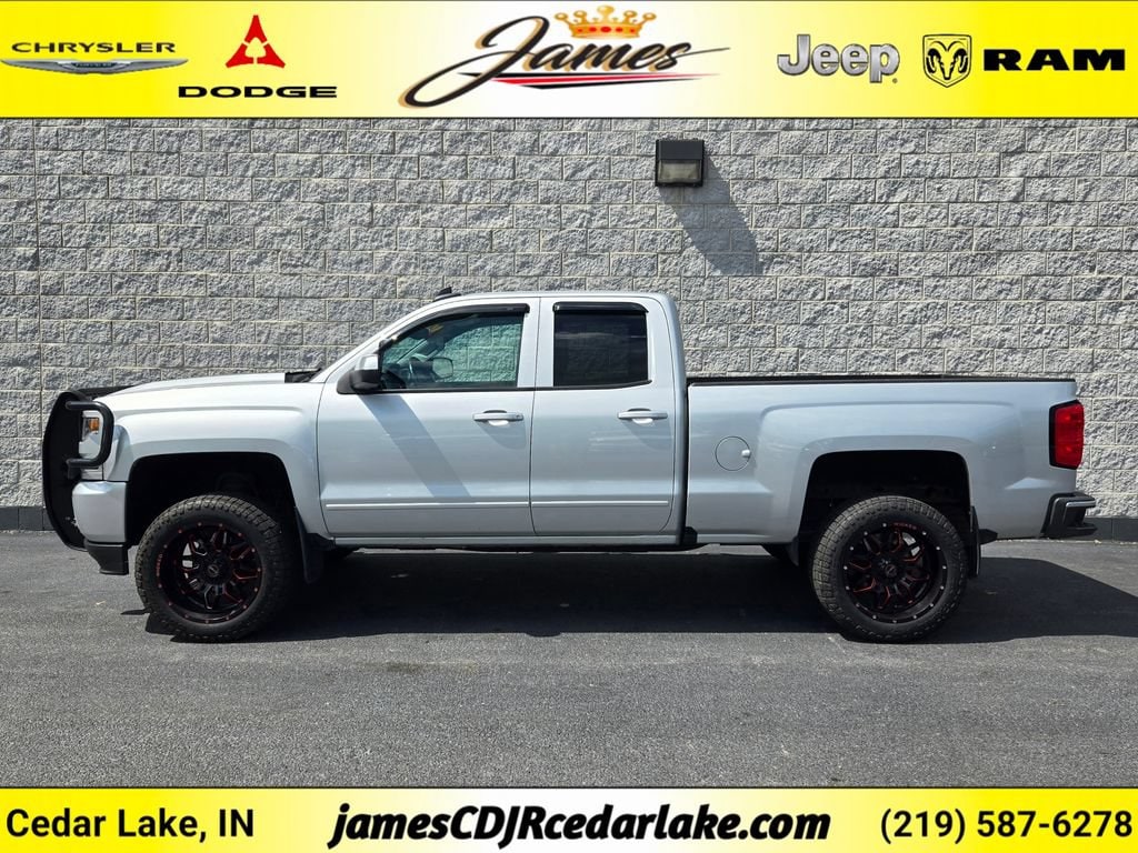 Used 2017 Chevrolet Silverado 1500 LT w/1LT Truck Double Cab
