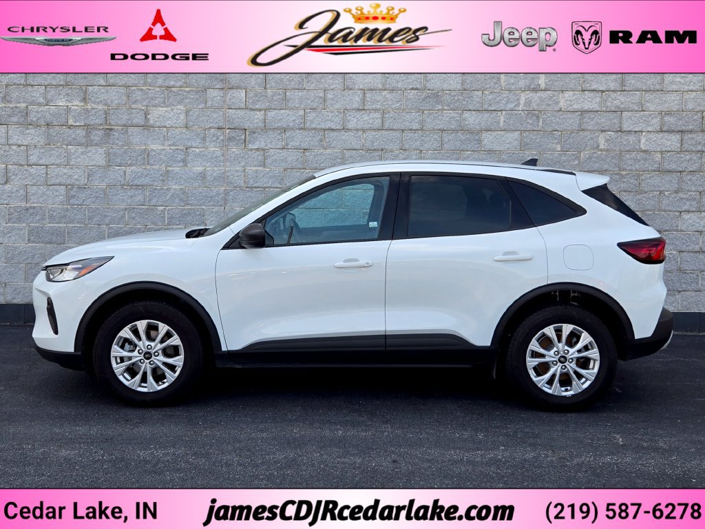 Used 2025 Ford Escape Active with VIN 1FMCU9GNXSUA62200 for sale in Cedar Lake, IN