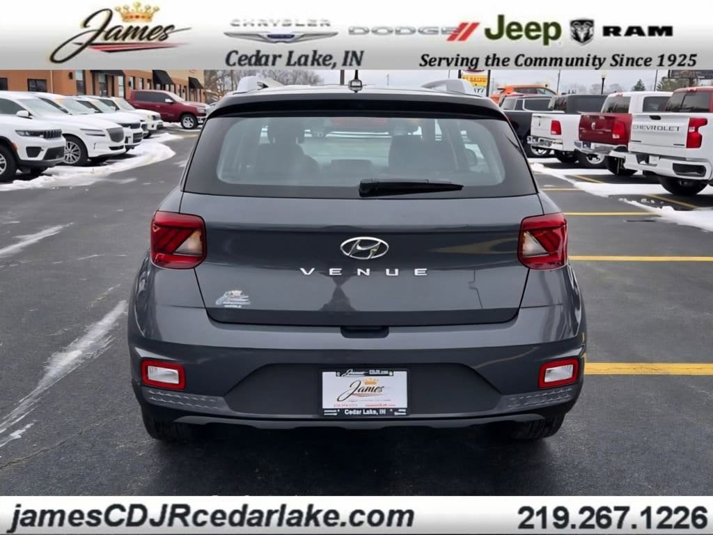 Used 2025 Hyundai Venue Limited SUV