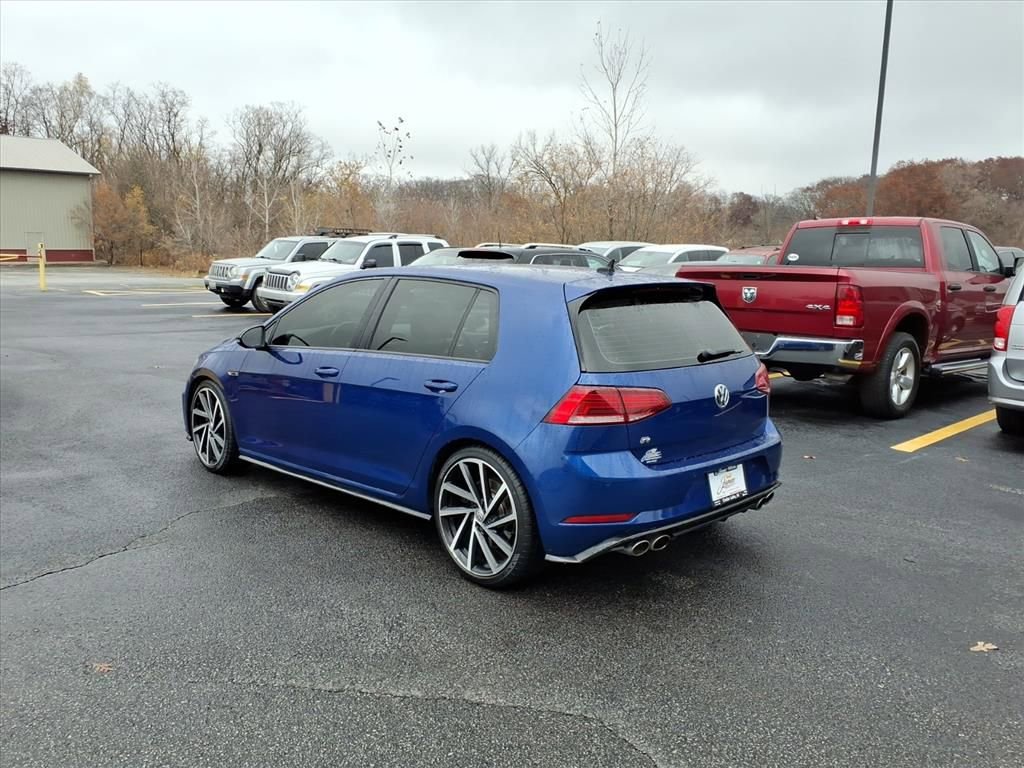 2019 Volkswagen Golf R 4Motion photo 3