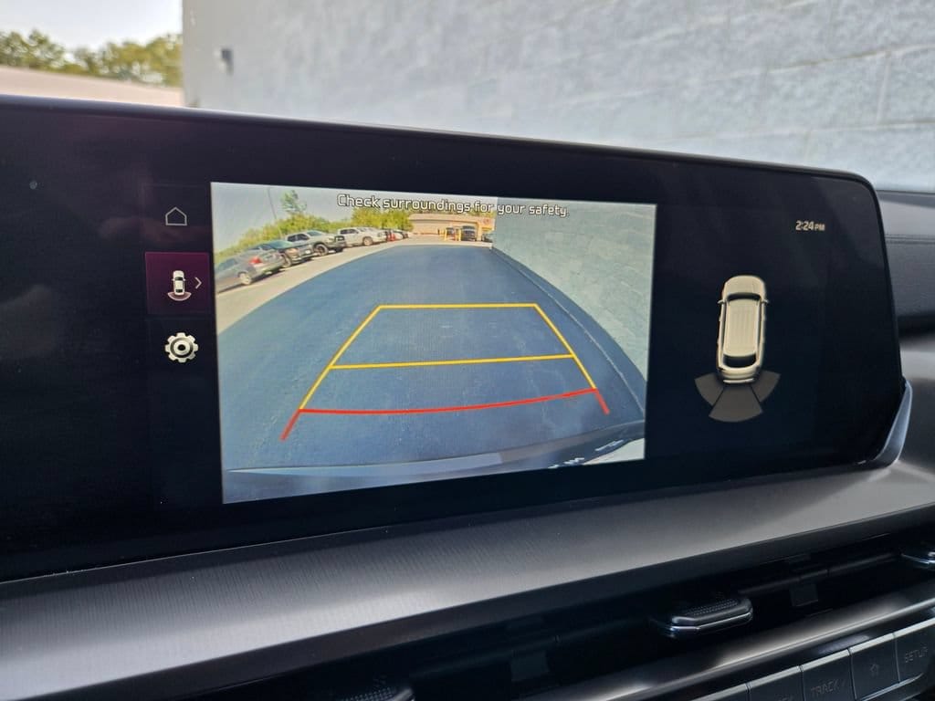 2025 Kia Telluride S - Photo 23