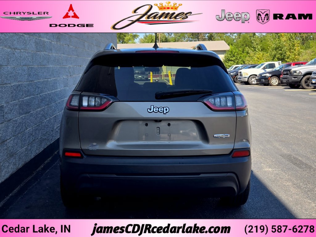 Used 2019 Jeep Cherokee Latitude FWD SUV