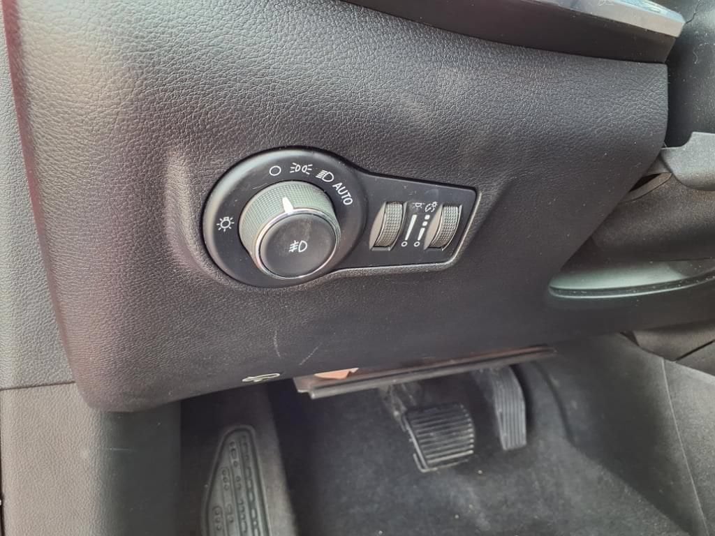 2022 Jeep Compass (RED) Edition - Photo 18