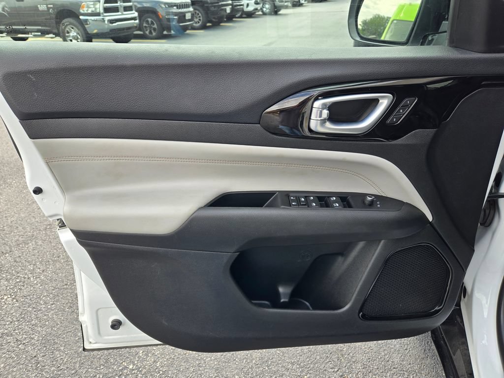 2022 Jeep Compass Limited - Photo 11