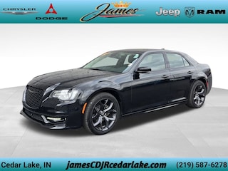 2023 Chrysler 300 Touring L Sedan