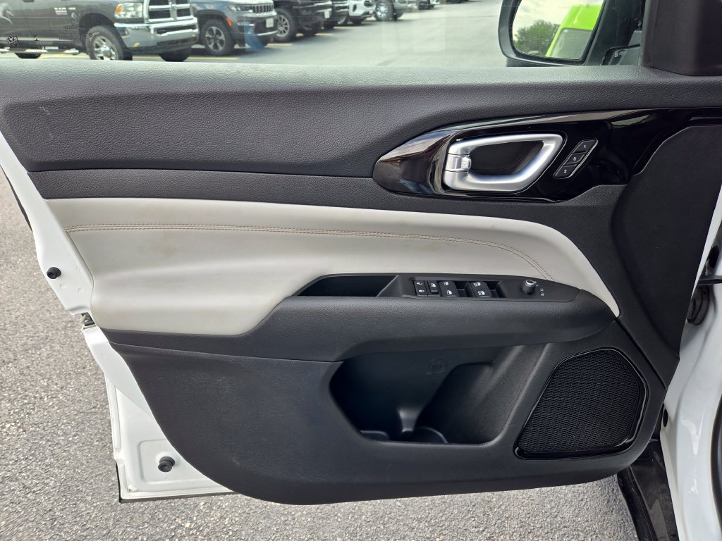 2022 Jeep Compass Limited - Photo 11