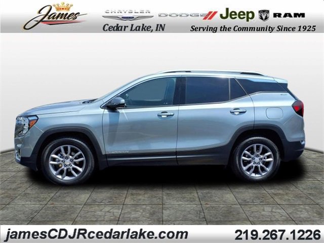 2024 Gmc Terrain SLT photo 2