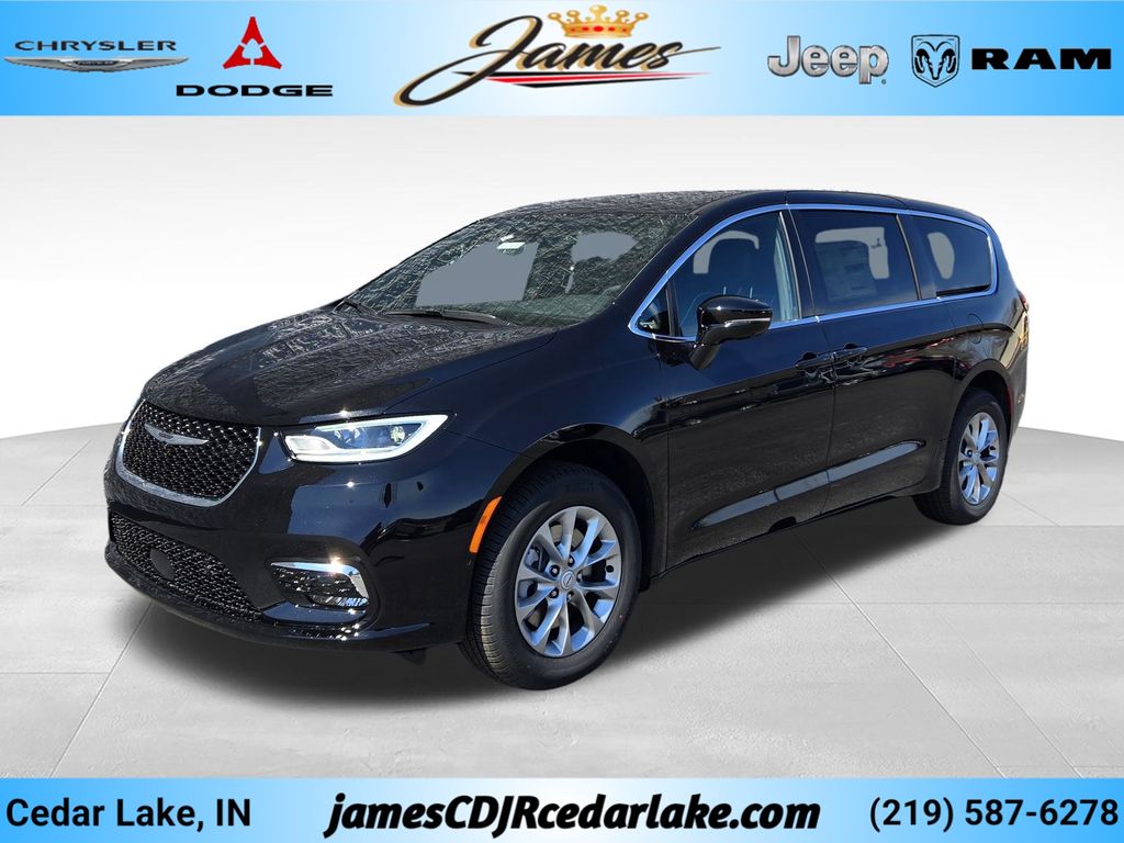 2026 Chrysler Pacifica Limited AWD's photo