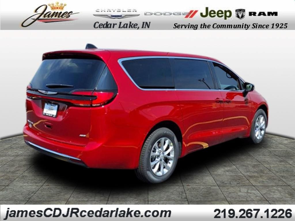 New 2026 Chrysler Pacifica SELECT AWD Passenger Van