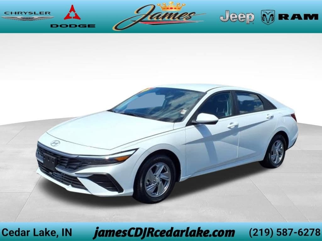 2025 Hyundai Elantra SE