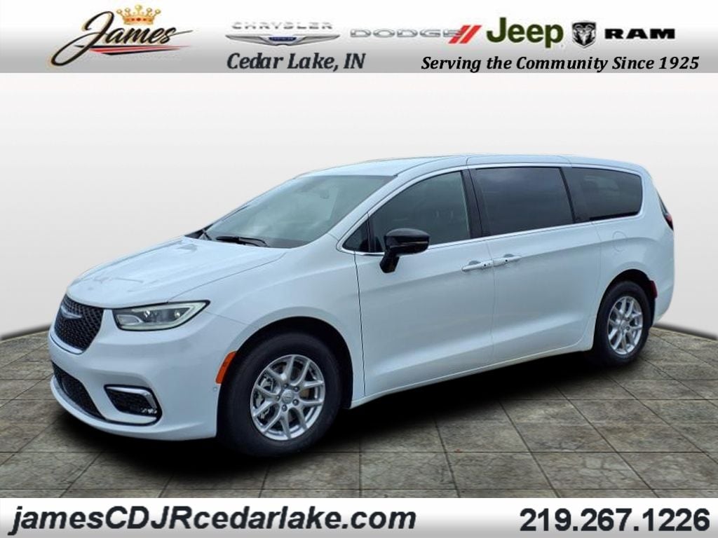 2026 Chrysler Pacifica Passenger Van 