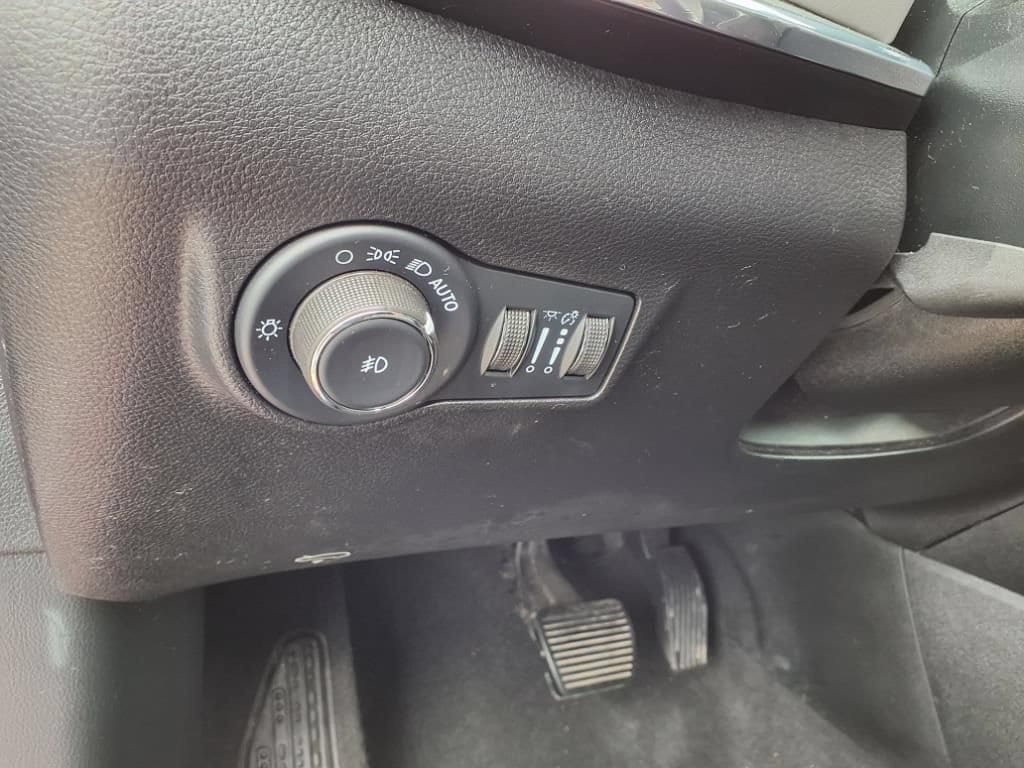 2022 Jeep Compass Limited - Photo 13