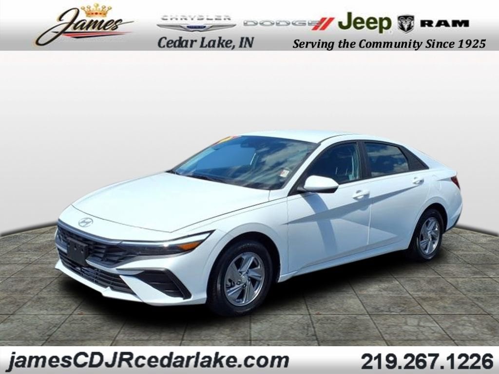 2025 Hyundai Elantra SE