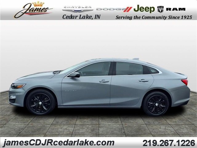 2024 Chevrolet Malibu 1LT photo 2