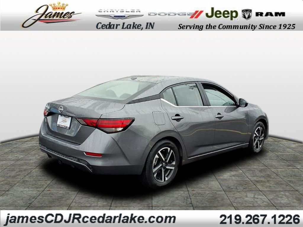2025 Nissan Sentra SV photo 4
