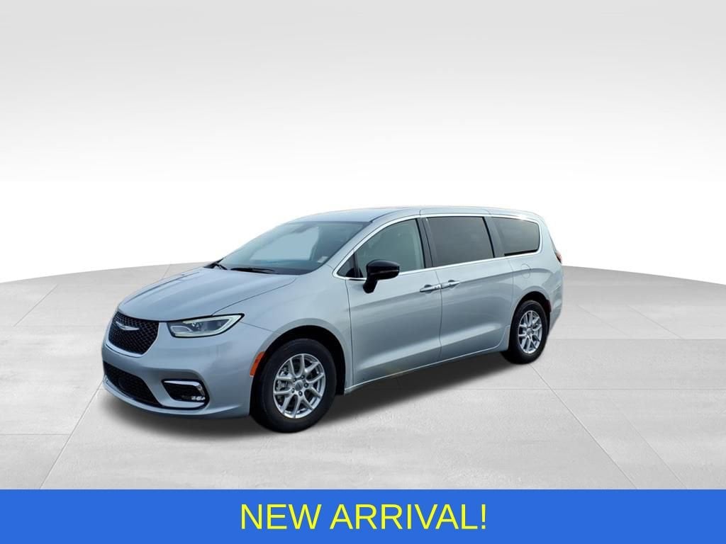 Used 2024 Chrysler Pacifica Touring L Van Passenger Van