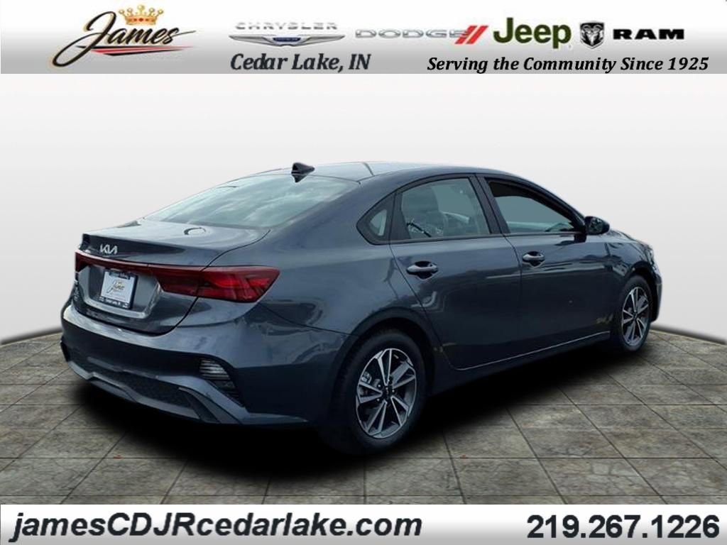 2024 Kia Forte LXS photo 4