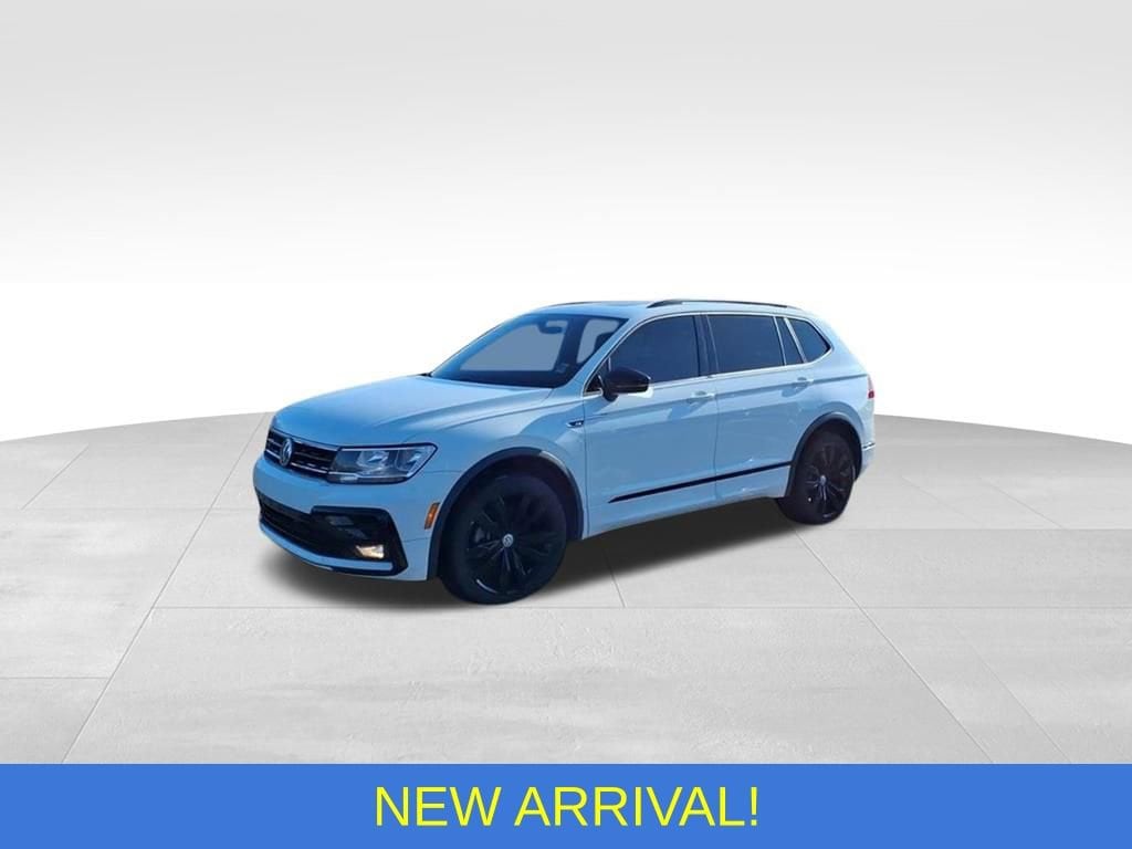 2021 Volkswagen Tiguan SE R-LINE BLACK's photo