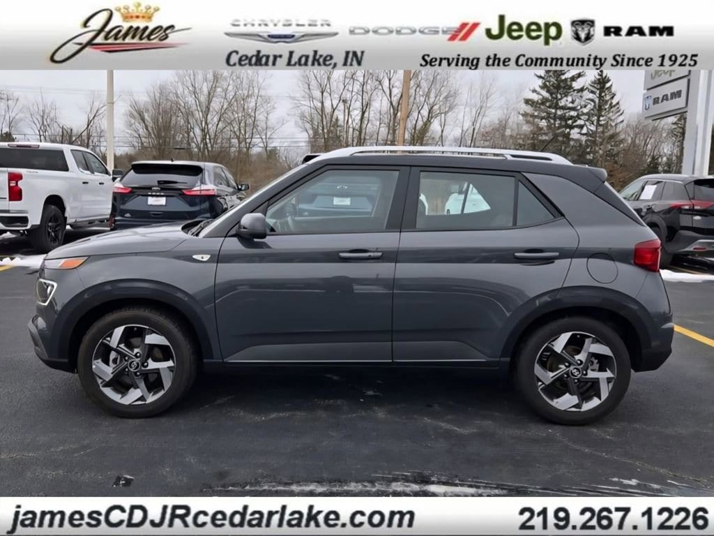Used 2025 Hyundai Venue Limited SUV