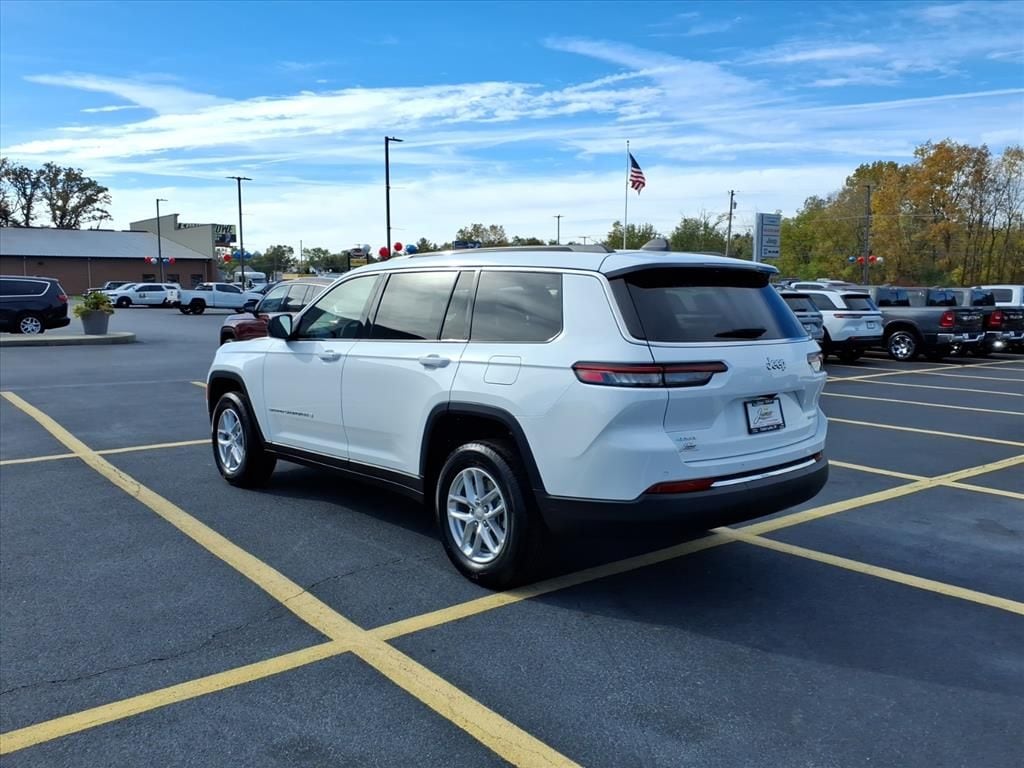 New 2025 Jeep Grand Cherokee L Laredo Sport Utility