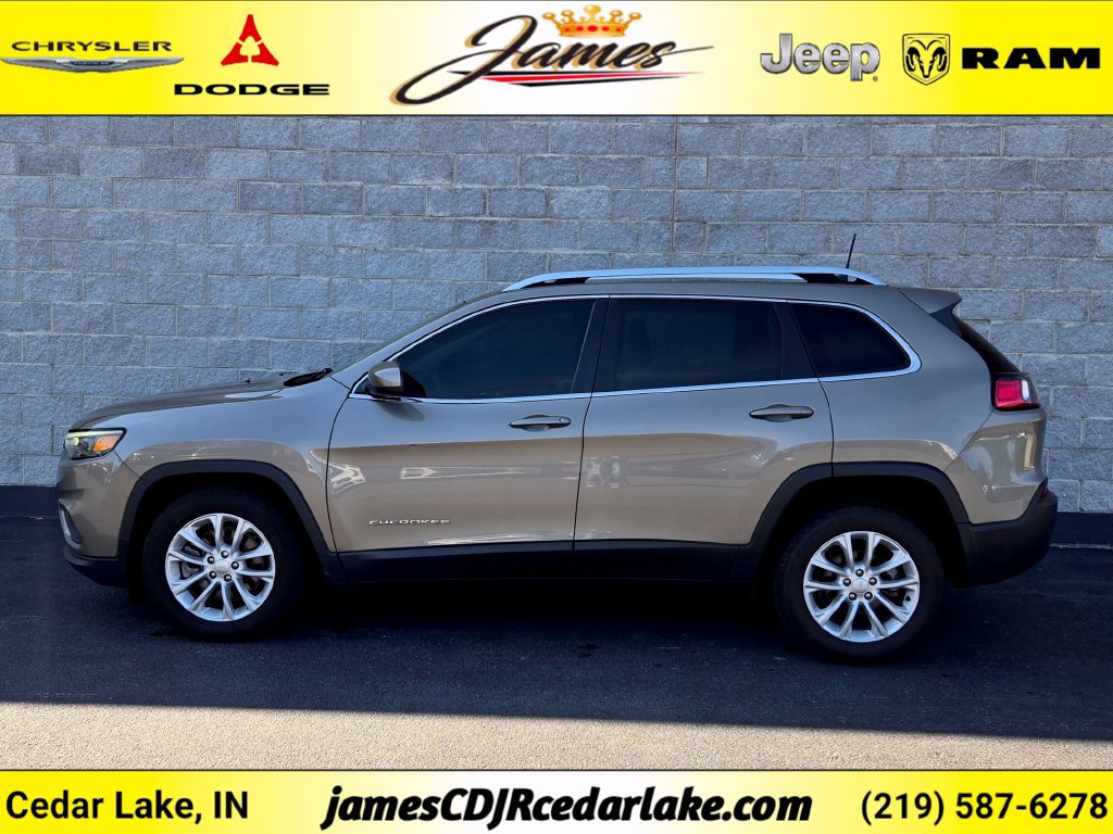 Used 2019 Jeep Cherokee Latitude with VIN 1C4PJLCB7KD416522 for sale in Cedar Lake, IN