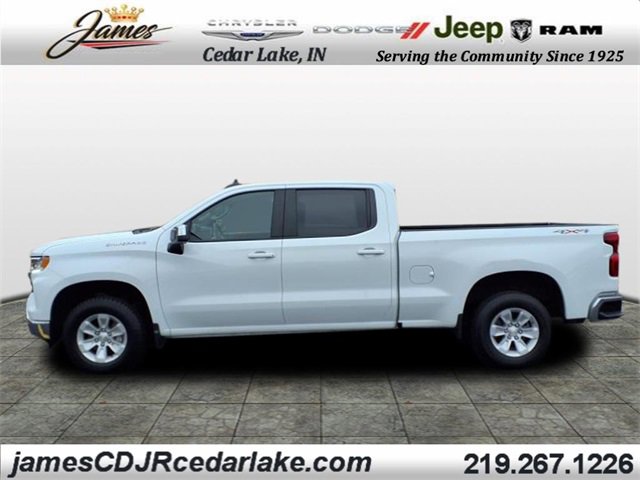 2024 Chevrolet Silverado 1500 LT photo 2