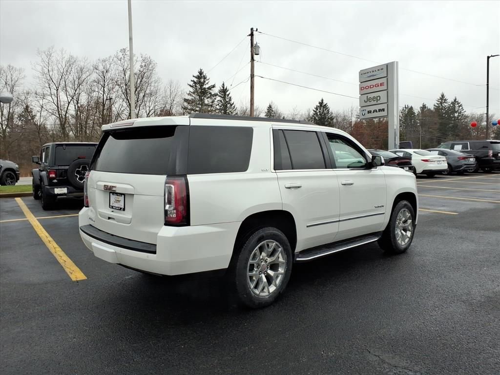 2019 Gmc Yukon SLT photo 3