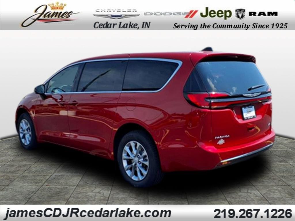 New 2026 Chrysler Pacifica SELECT AWD Passenger Van