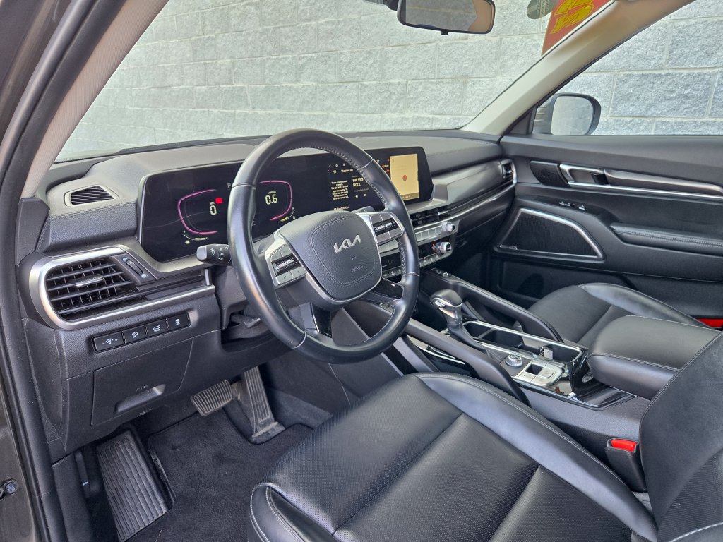 2025 Kia Telluride S - Photo 13