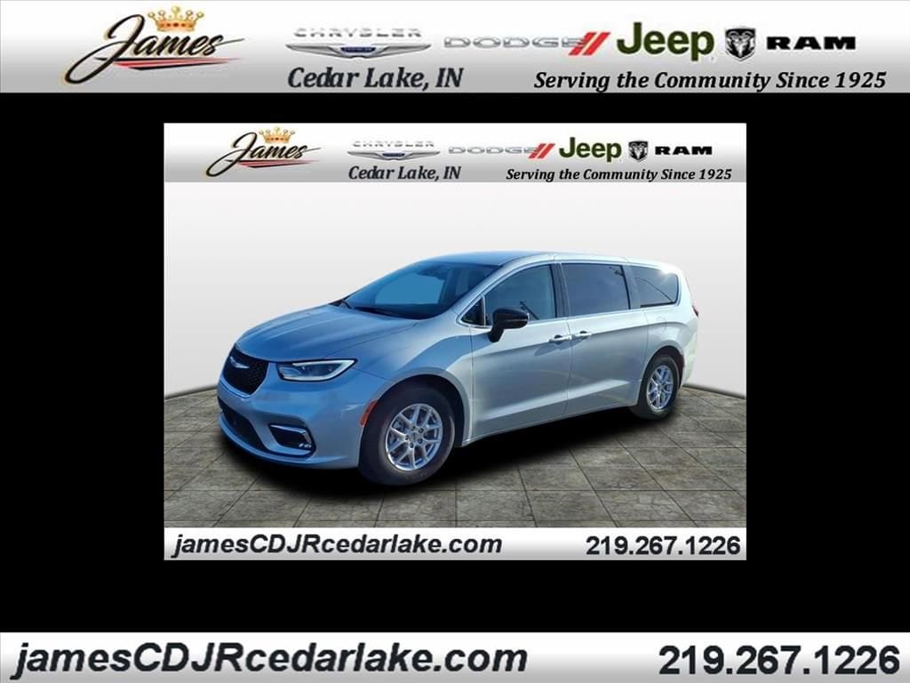 2024 Chrysler Pacifica Touring L's photo