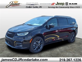 2026 Chrysler Pacifica Limited Passenger Van
